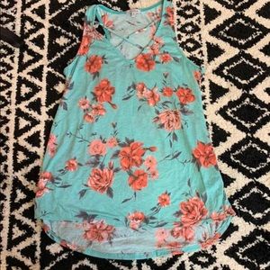 Criss Cross V-Neck tank!